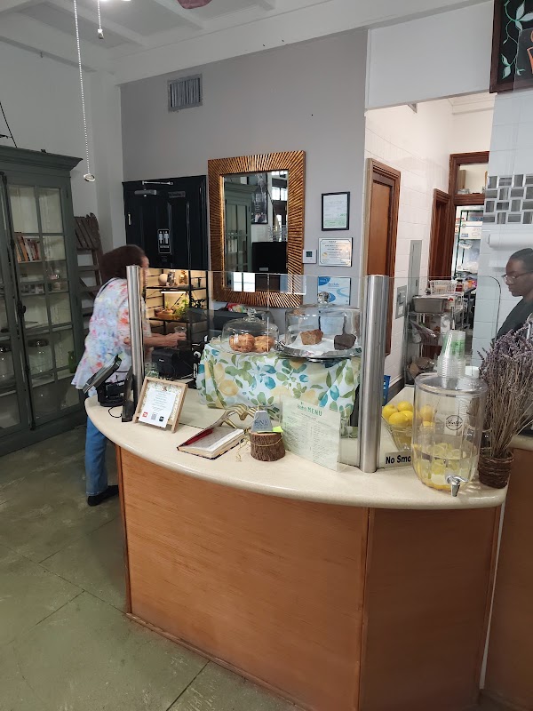 Sprouts Organic Cafe 2