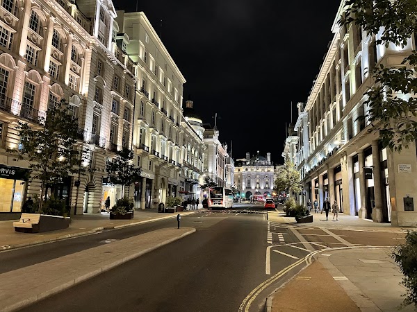 Zedwell Piccadilly Circus 1