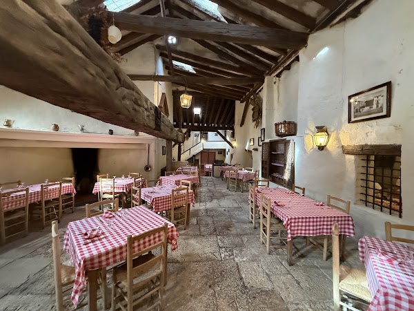Restaurant Cuevas del Vino 1