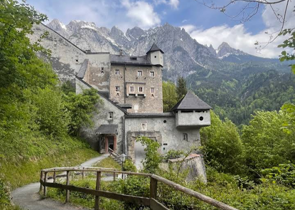 Burg Hohenwerfen 3