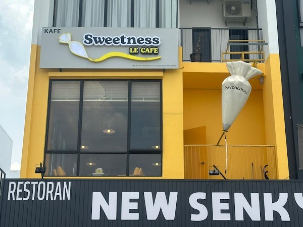 SWEETNESS LE CAFE