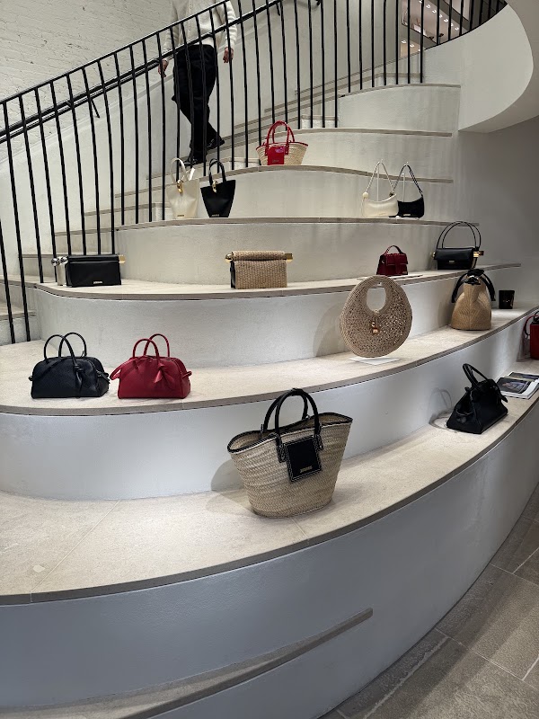 JACQUEMUS 4