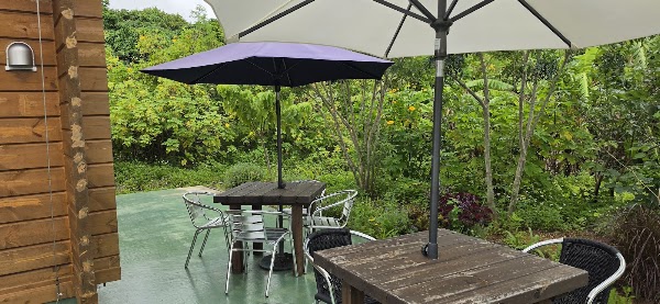 Aragusuku Honeybee Garden