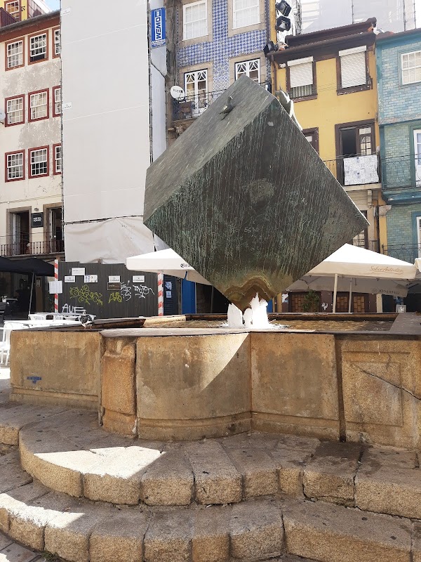 Fonte do Cubo