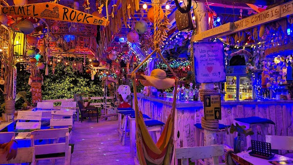 CamelRock Bar 1