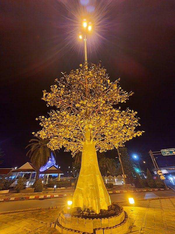 Surat Thani City Pillar Shrine 3
