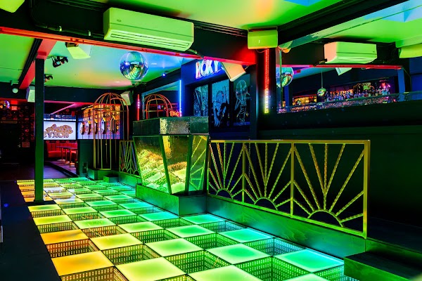 Rick & Roxy's 1
