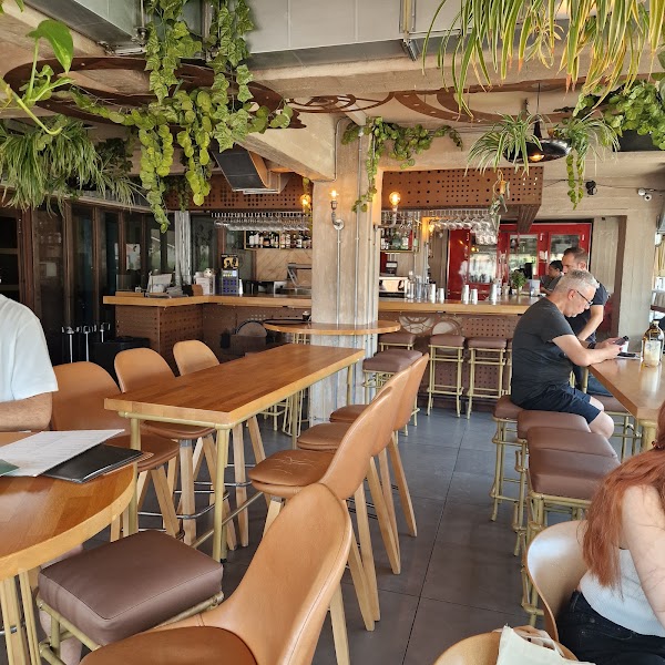 360 Cocktail Bar 2