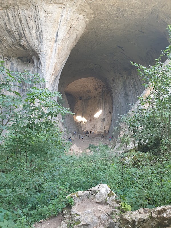 Prohodna Cave 1