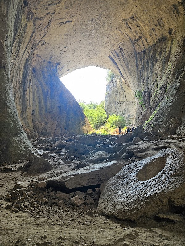 Prohodna Cave 3