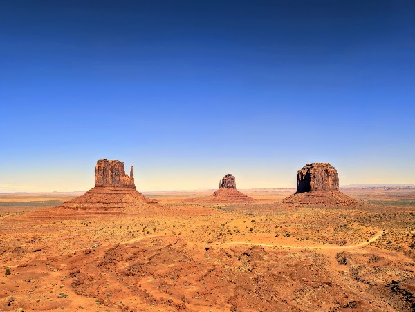 Monument Valley Tribal Park Visitor Center 5