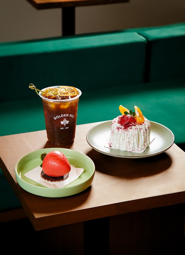 Golden Bee Honey & Cafe (สาขากาดหลวง) 5