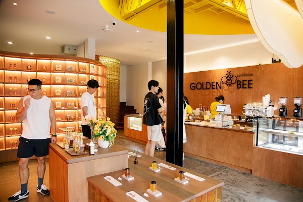Golden Bee Honey & Cafe (สาขากาดหลวง) 3