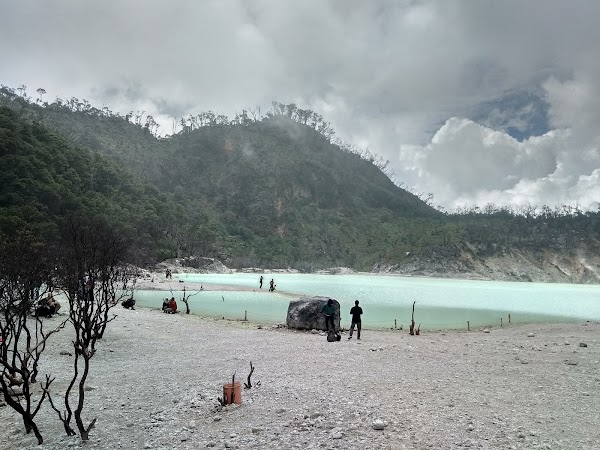 White Crater 4