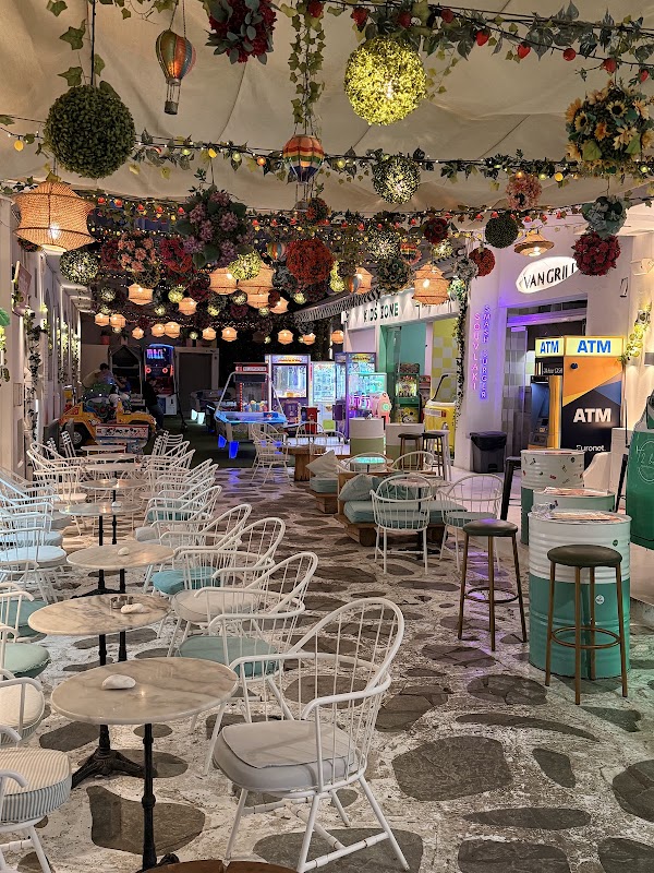 Van Bar Naxos