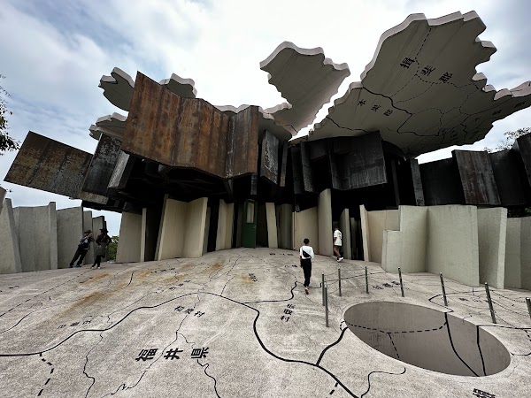 The Site of Reversible Destiny Yoro Park 3