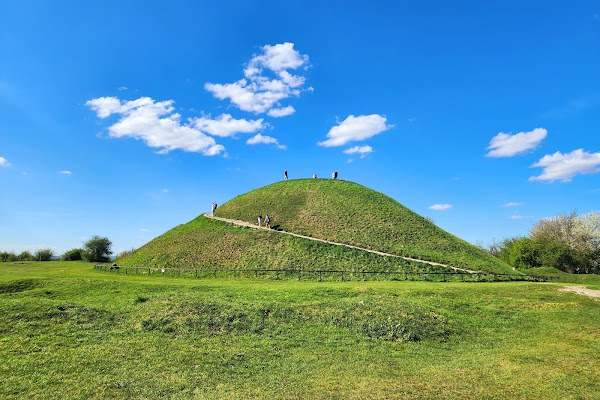Krakus Mound 1
