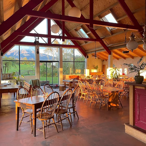 Volcanoview - Coffee | Bar | Kitchen & Accommodation
