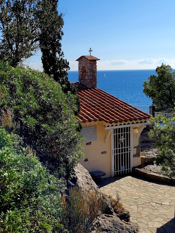 Chapelle Notre-Dame-du-Cap-Falcon 1
