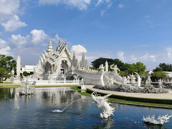 Wat Rong Khun - White Temple 5