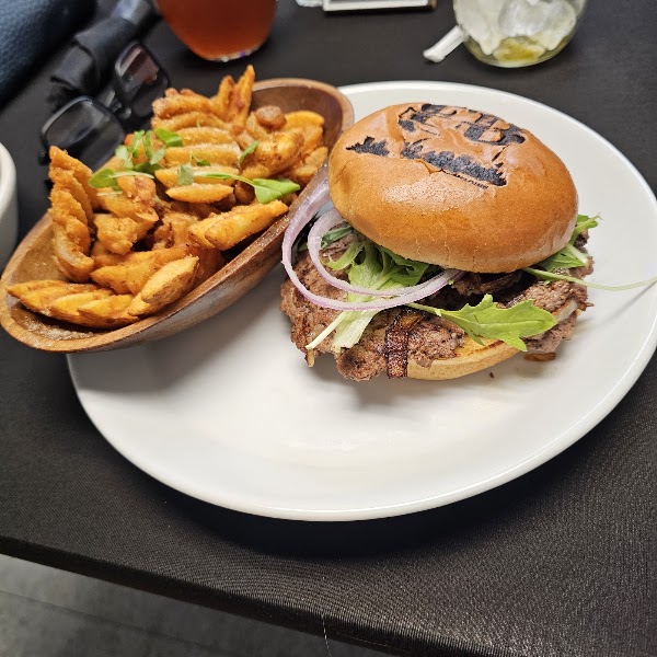Everybody Eats Cafe' & Restaurant - Benton Park 4