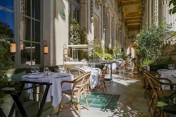 Le Grand Café 3