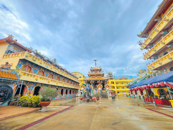 San Chao Pho Nakharat 1