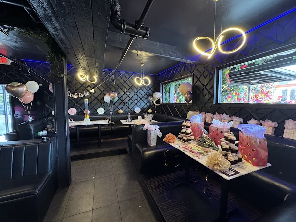 Seaside Lounge 2