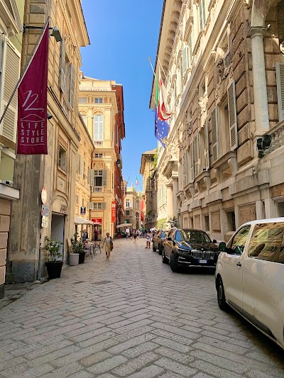 Via Garibaldi