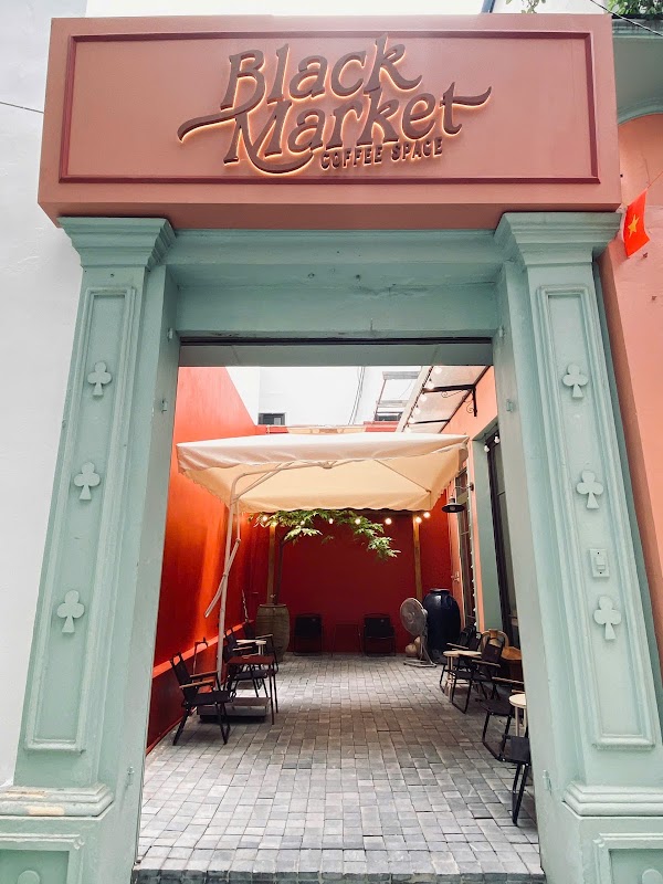 Black Market coffee space