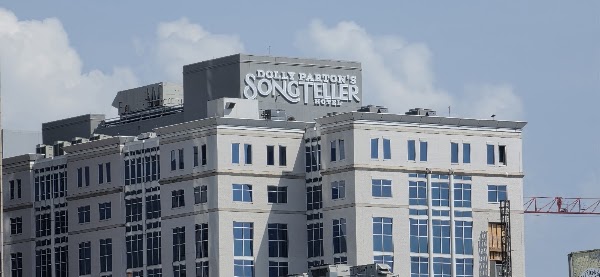Dolly Parton's SongTeller Hotel