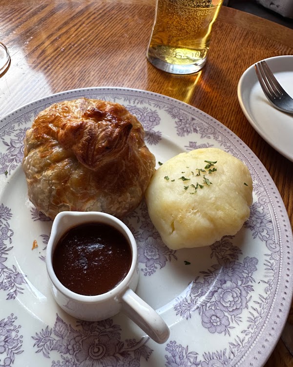 The Rose & Crown Ale House 2