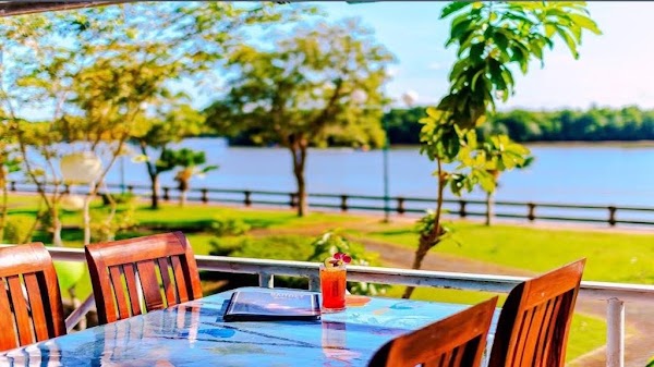 Baitoey Seafood Restaurant