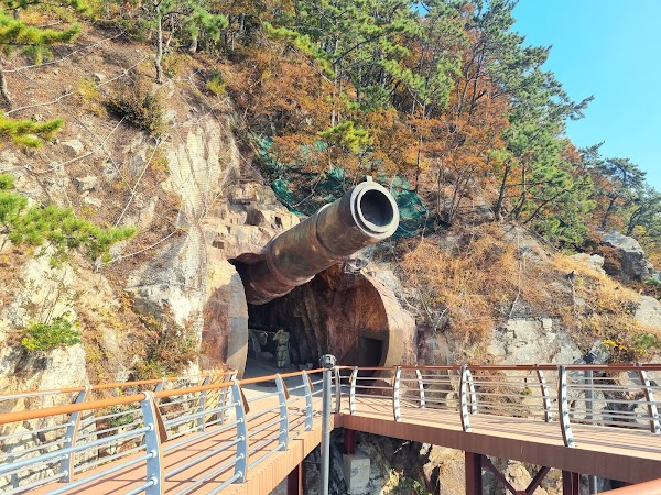 대항항 포진지 동굴 5
