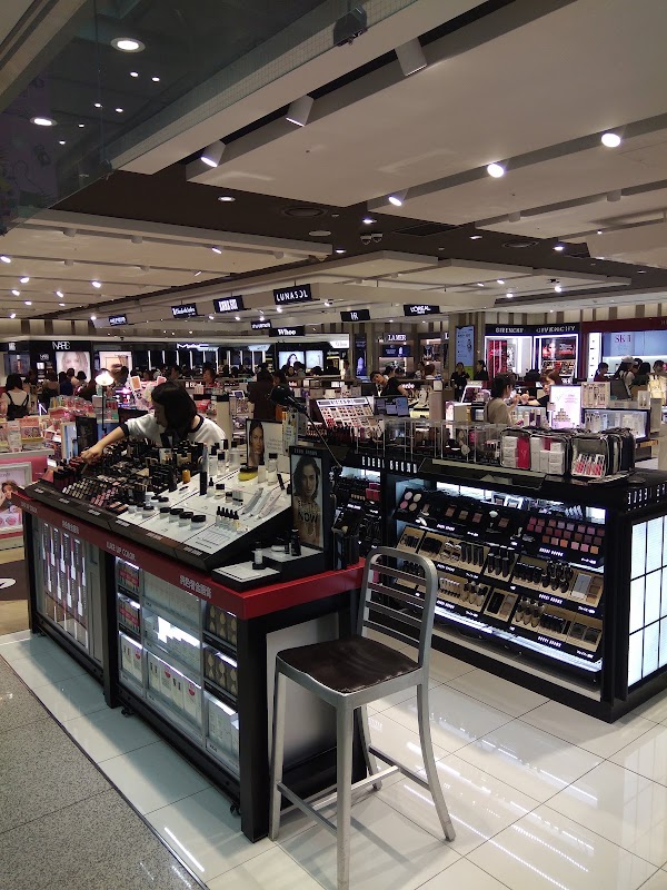 The Shilla Duty Free Shop - Incheon Airport Terminal 2 5