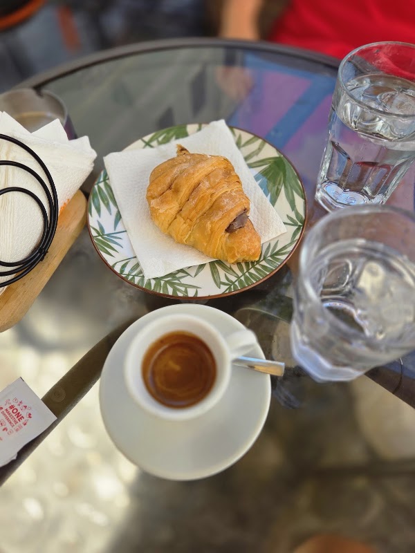 Vibez Café 4
