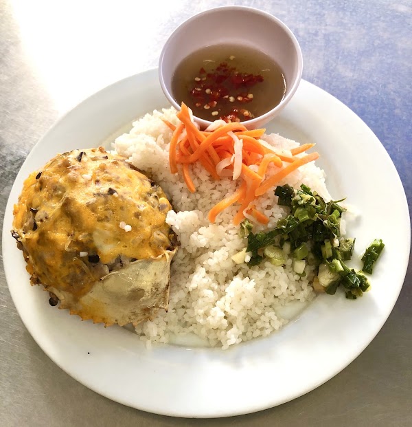 Cơm tấm chả cua Dung 2