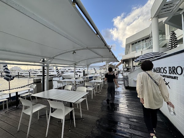 Glass Dining & Lounge Bar 2
