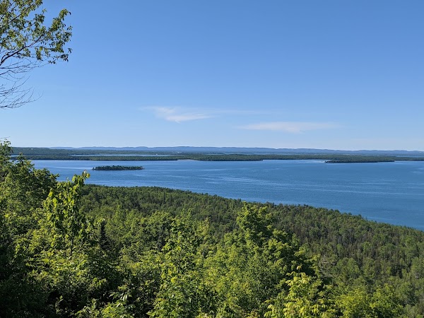 10 Mile Point Nature Preserve
