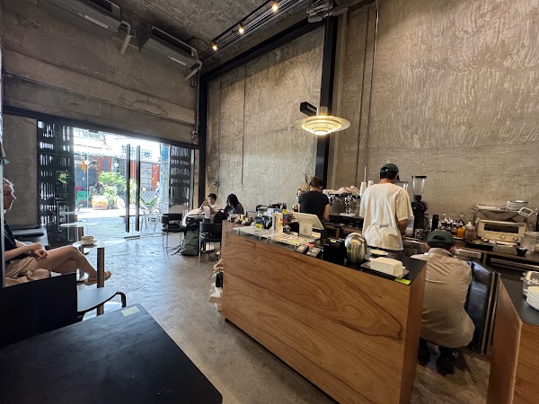 Greydient & Them - coffee cafe space 3