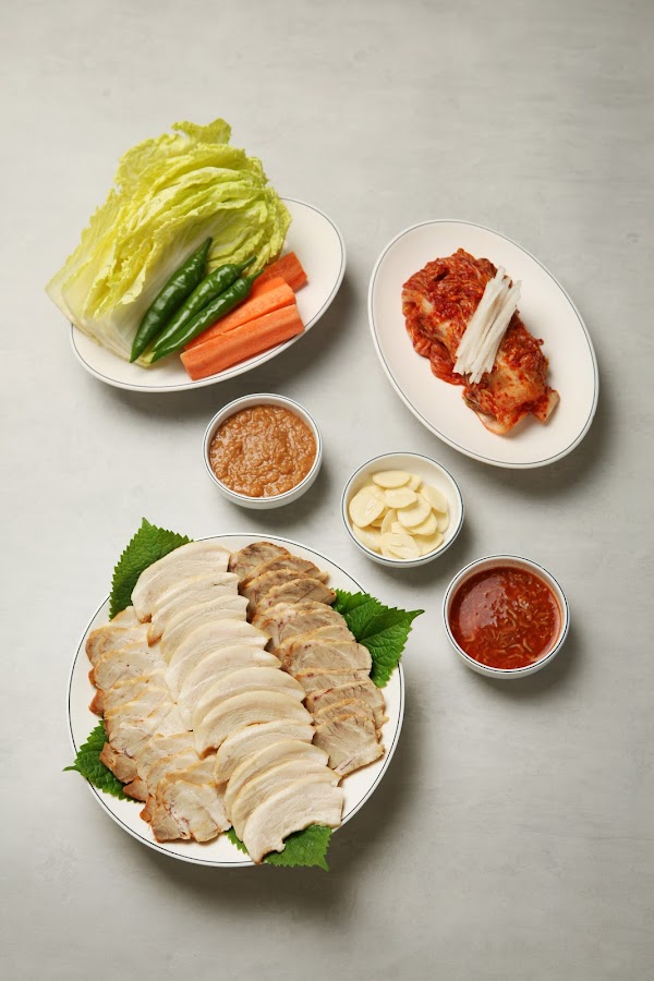 Song-ga-ne Gamja-tang (pork back-bone stew) 송가네감자탕 본점 4