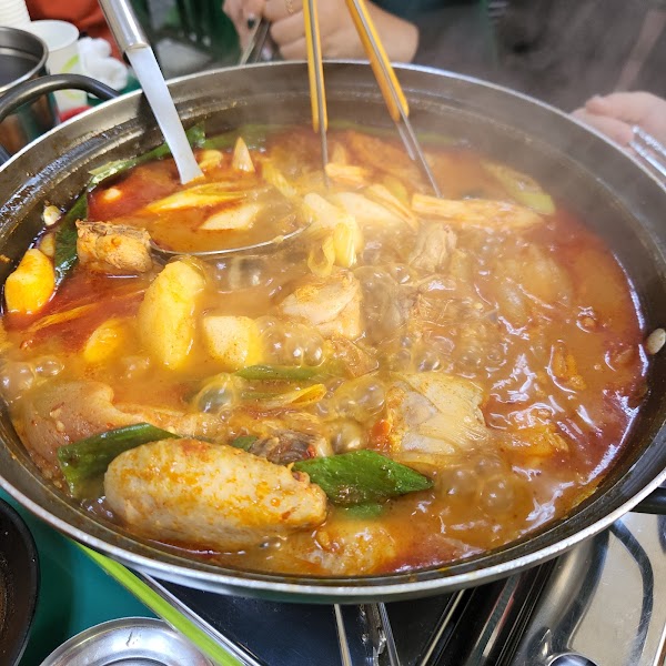 Hanbang Jeongtong Samgyetang 2
