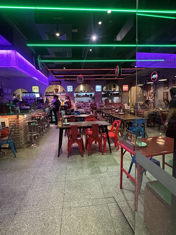 SURA Thai Restaurant and bar 2