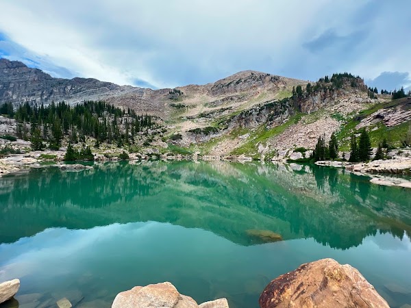 Cecret Lake Trail