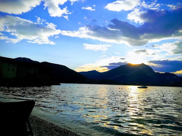 Spiaggia Di Lierna 3
