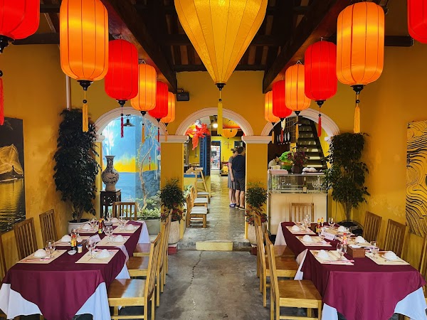 Hoi An Old Town Table - Cơm Nhà Hội An