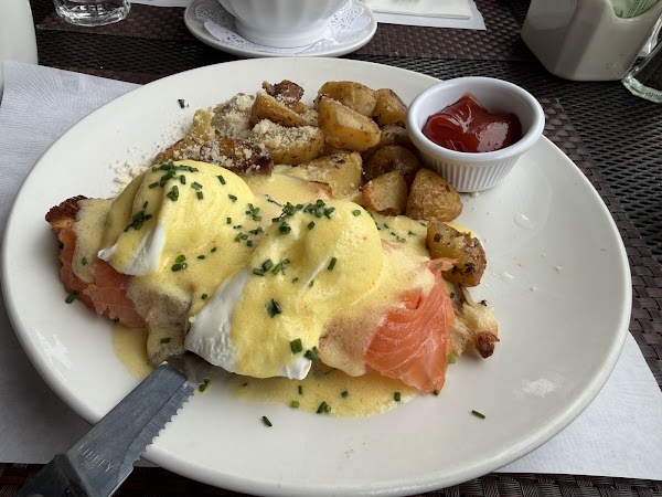Red House Cafe 3