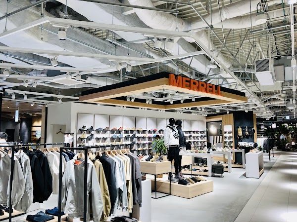 MERRELL 渋谷スクランブルスクエア店 3
