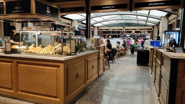 Galleria Department Store Luxury Hall WEST 5