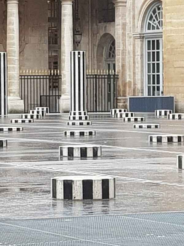 Colonnes de Buren/Les Deux Plateaux 2